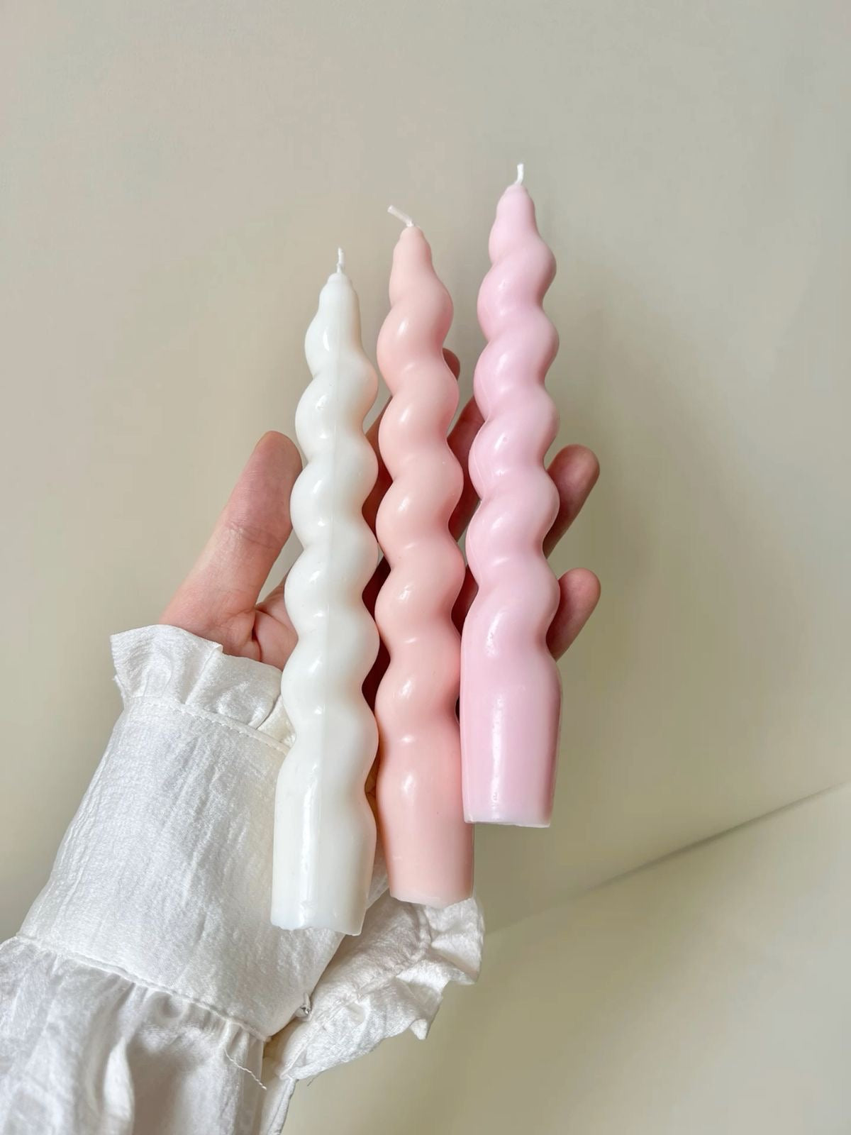 Bow-Shaped Candle Holder