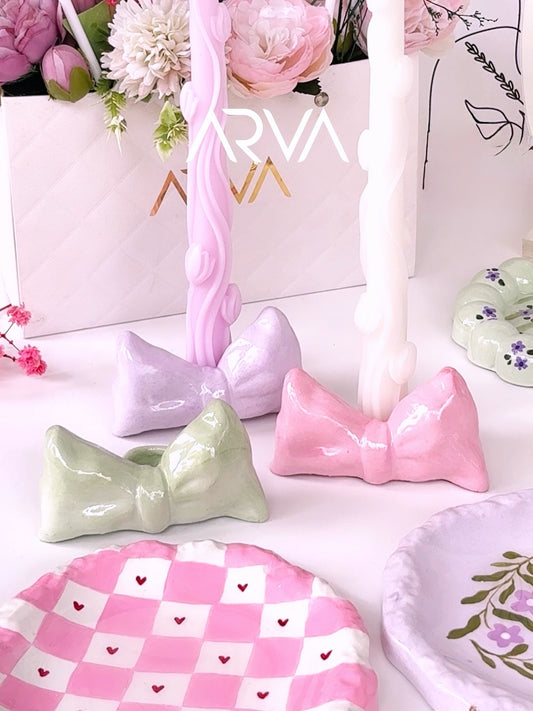 Bow-Shaped Candle Holder