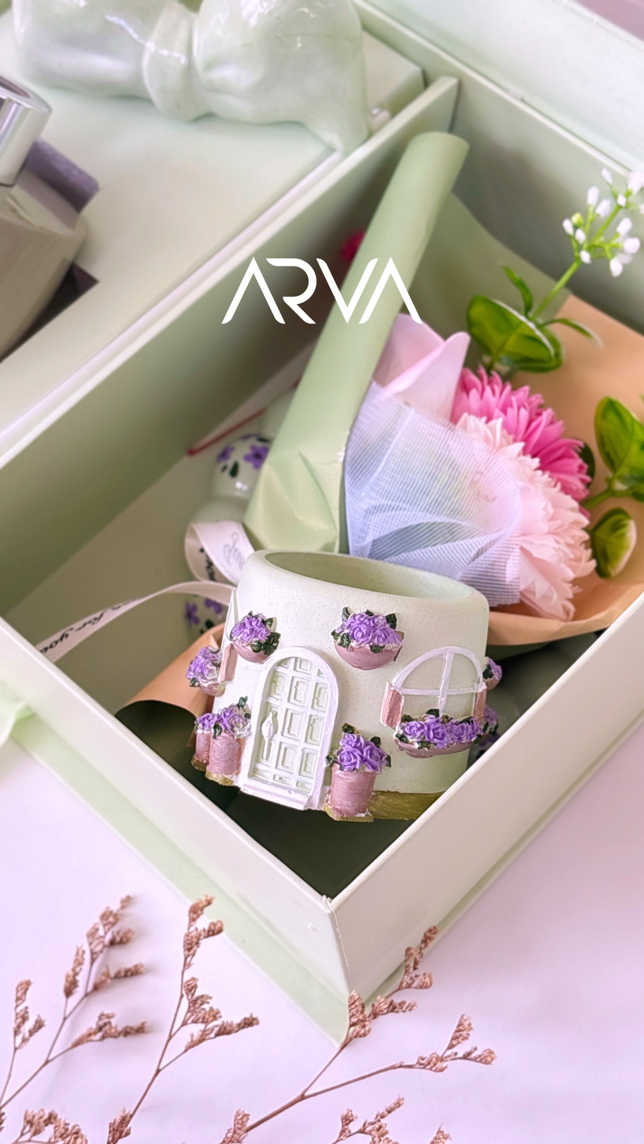 2. Cottage Bloom Candle